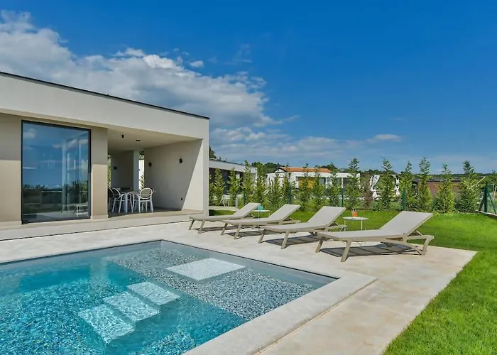 Rota Bella Villa Sveti Lovrec Pazenaticki